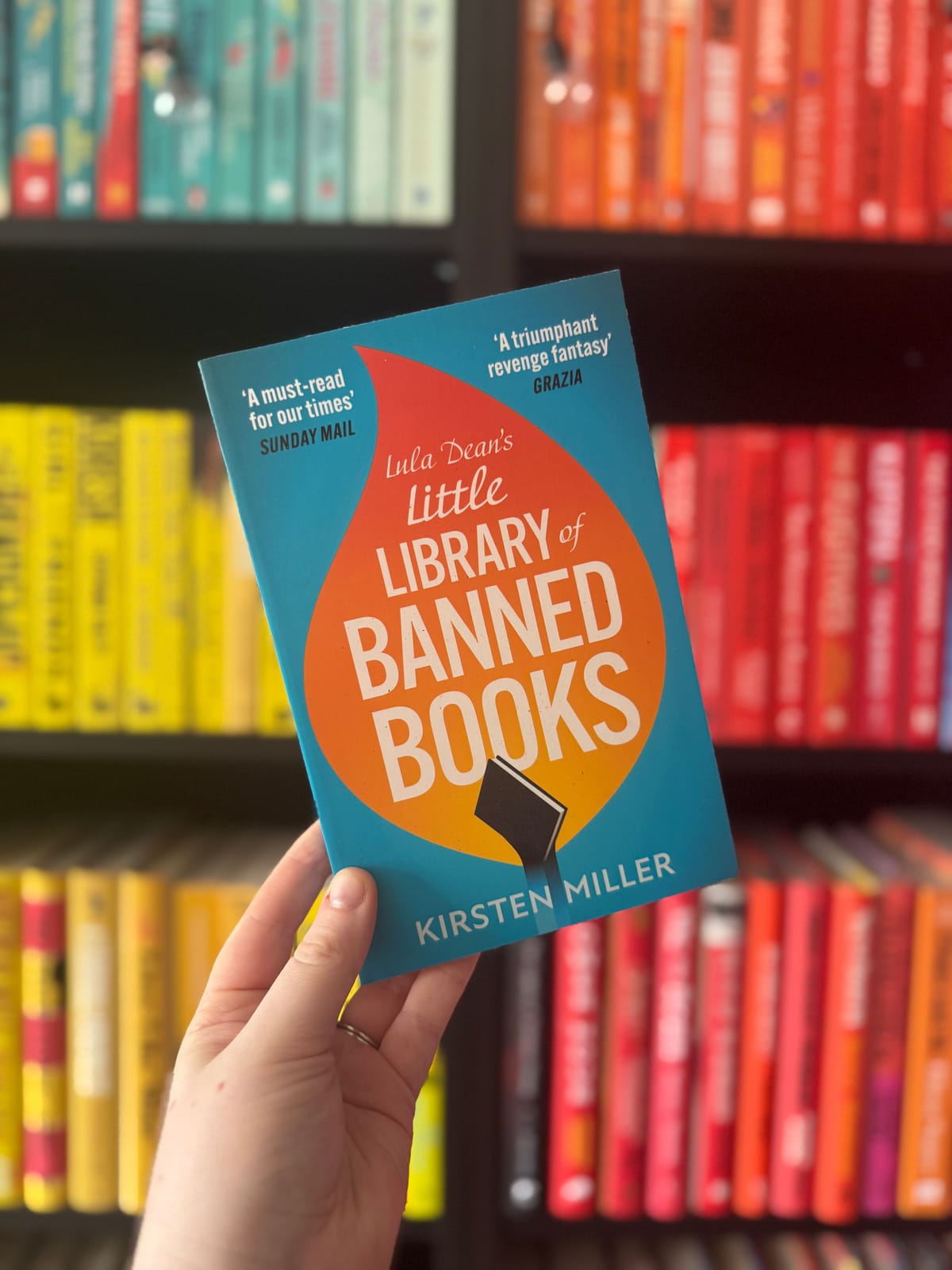 Lulu Dean's Library of Banned Books 📚